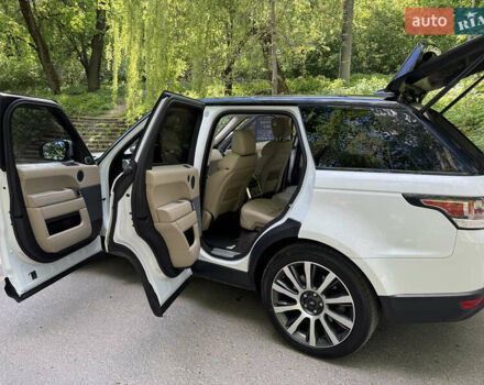 Белый Ленд Ровер Рендж Ровер Спорт, объемом двигателя 2.99 л и пробегом 175 тыс. км за 32100 $, фото 6 на Automoto.ua