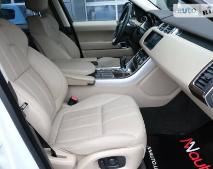 Білий Ленд Ровер Range Rover Sport, об'ємом двигуна 3 л та пробігом 28 тис. км за 48500 $, фото 39 на Automoto.ua