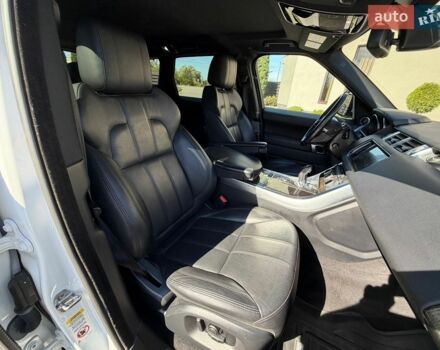 Білий Ленд Ровер Range Rover Sport, об'ємом двигуна 3 л та пробігом 211 тис. км за 22500 $, фото 28 на Automoto.ua