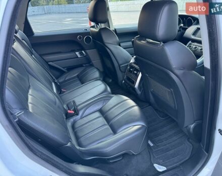 Білий Ленд Ровер Range Rover Sport, об'ємом двигуна 2.99 л та пробігом 172 тис. км за 29600 $, фото 11 на Automoto.ua