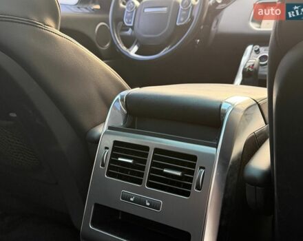 Білий Ленд Ровер Range Rover Sport, об'ємом двигуна 3 л та пробігом 144 тис. км за 26000 $, фото 17 на Automoto.ua