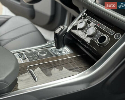 Белый Ленд Ровер Рендж Ровер Спорт, объемом двигателя 2.99 л и пробегом 63 тыс. км за 49000 $, фото 33 на Automoto.ua