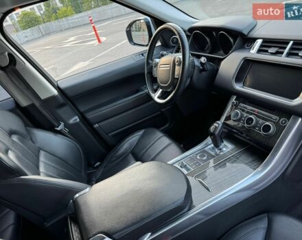 Білий Ленд Ровер Range Rover Sport, об'ємом двигуна 2.99 л та пробігом 172 тис. км за 29600 $, фото 9 на Automoto.ua