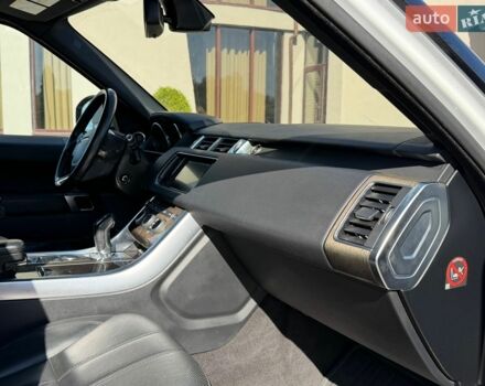 Білий Ленд Ровер Range Rover Sport, об'ємом двигуна 3 л та пробігом 211 тис. км за 22500 $, фото 34 на Automoto.ua