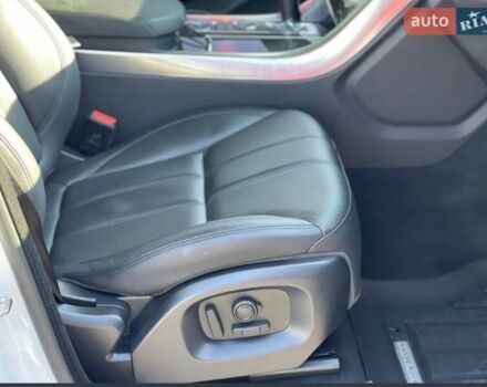 Білий Ленд Ровер Range Rover Sport, об'ємом двигуна 2.99 л та пробігом 147 тис. км за 32000 $, фото 29 на Automoto.ua