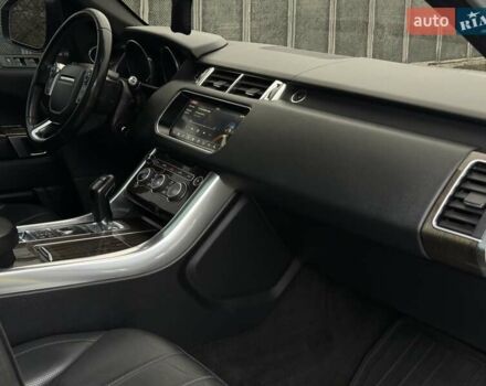 Білий Ленд Ровер Range Rover Sport, об'ємом двигуна 3 л та пробігом 200 тис. км за 31000 $, фото 12 на Automoto.ua