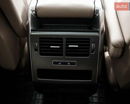 Білий Ленд Ровер Range Rover Sport, об'ємом двигуна 3 л та пробігом 114 тис. км за 38500 $, фото 10 на Automoto.ua