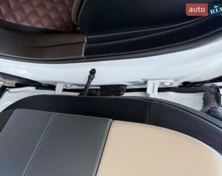 Білий Ленд Ровер Range Rover Sport, об'ємом двигуна 3 л та пробігом 142 тис. км за 34900 $, фото 72 на Automoto.ua