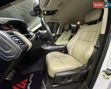 Ленд Ровер Рендж Ровер Спорт 2018 в Одессе на Automoto.ua Белый Ленд Ровер Рендж Ровер Спорт, объемом двигателя 2 л и пробегом 51 тыс. км за 45900 $, фото 18 на Automoto.ua