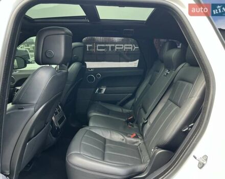 Білий Ленд Ровер Range Rover Sport, об'ємом двигуна 3 л та пробігом 179 тис. км за 34900 $, фото 27 на Automoto.ua