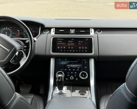 Білий Ленд Ровер Range Rover Sport, об'ємом двигуна 2 л та пробігом 84 тис. км за 41000 $, фото 6 на Automoto.ua