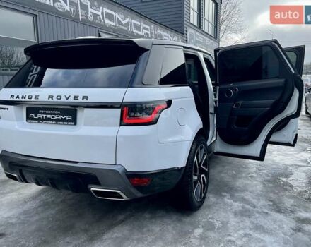 Білий Ленд Ровер Range Rover Sport, об'ємом двигуна 3 л та пробігом 179 тис. км за 34900 $, фото 89 на Automoto.ua
