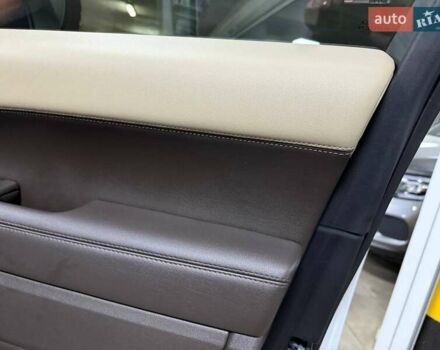 Білий Ленд Ровер Range Rover Sport, об'ємом двигуна 2 л та пробігом 76 тис. км за 45500 $, фото 83 на Automoto.ua