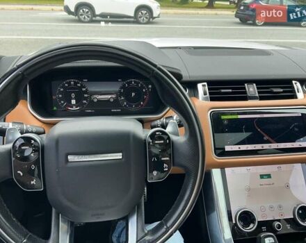 Білий Ленд Ровер Range Rover Sport, об'ємом двигуна 5 л та пробігом 183 тис. км за 37000 $, фото 8 на Automoto.ua