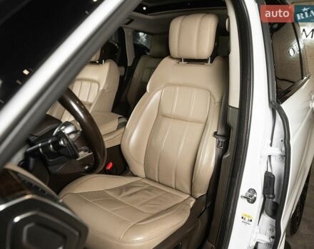 Білий Ленд Ровер Range Rover Sport, об'ємом двигуна 2.99 л та пробігом 99 тис. км за 42000 $, фото 61 на Automoto.ua