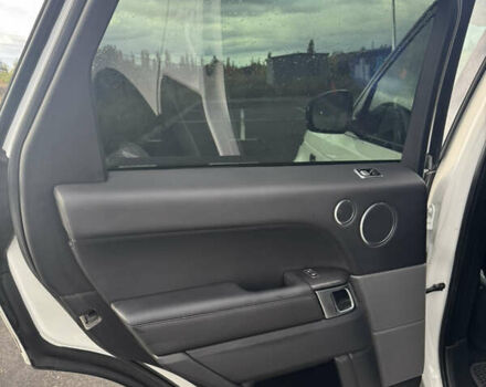 Білий Ленд Ровер Range Rover Sport, об'ємом двигуна 2 л та пробігом 91 тис. км за 44800 $, фото 12 на Automoto.ua