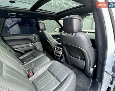 Білий Ленд Ровер Range Rover Sport, об'ємом двигуна 3 л та пробігом 179 тис. км за 34900 $, фото 46 на Automoto.ua