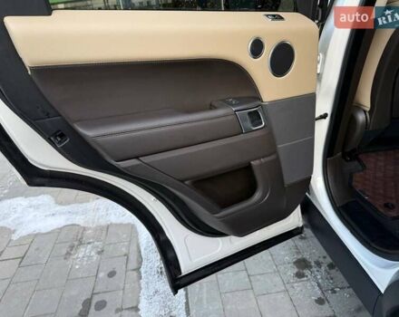 Білий Ленд Ровер Range Rover Sport, об'ємом двигуна 3 л та пробігом 142 тис. км за 34900 $, фото 48 на Automoto.ua