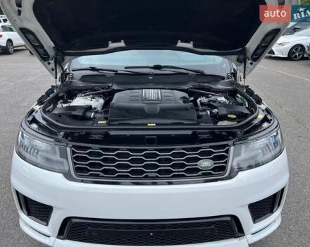 Білий Ленд Ровер Range Rover Sport, об'ємом двигуна 5 л та пробігом 183 тис. км за 37000 $, фото 9 на Automoto.ua