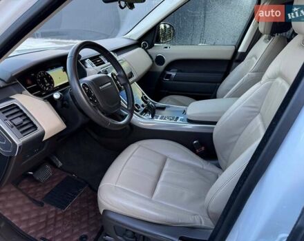 Білий Ленд Ровер Range Rover Sport, об'ємом двигуна 3 л та пробігом 142 тис. км за 34900 $, фото 41 на Automoto.ua