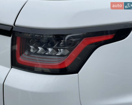 Белый Ленд Ровер Рендж Ровер Спорт, объемом двигателя 2 л и пробегом 91 тыс. км за 46000 $, фото 8 на Automoto.ua