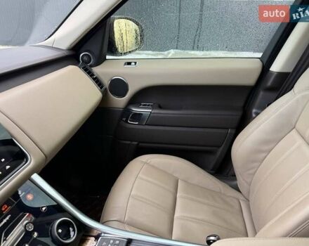 Білий Ленд Ровер Range Rover Sport, об'ємом двигуна 3 л та пробігом 142 тис. км за 34900 $, фото 35 на Automoto.ua