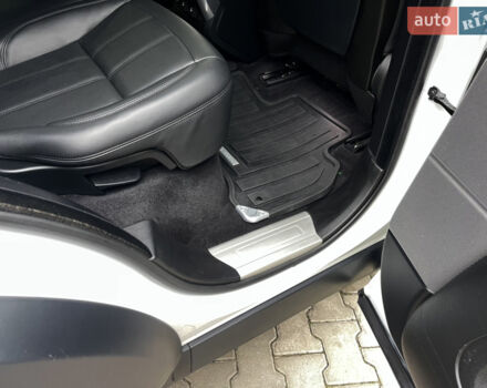 Білий Ленд Ровер Range Rover Sport, об'ємом двигуна 3 л та пробігом 78 тис. км за 62000 $, фото 21 на Automoto.ua