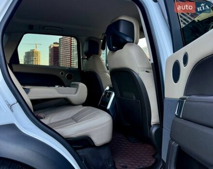 Білий Ленд Ровер Range Rover Sport, об'ємом двигуна 3 л та пробігом 144 тис. км за 32900 $, фото 27 на Automoto.ua