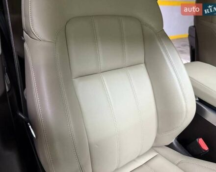 Білий Ленд Ровер Range Rover Sport, об'ємом двигуна 2 л та пробігом 76 тис. км за 45500 $, фото 80 на Automoto.ua