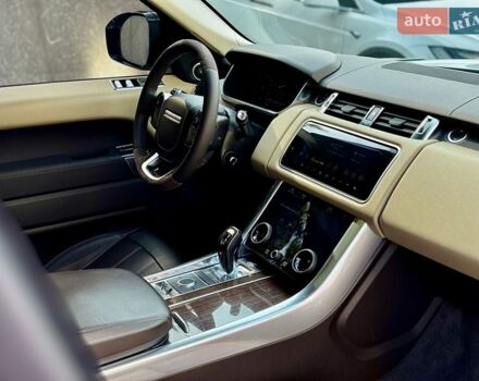 Білий Ленд Ровер Range Rover Sport, об'ємом двигуна 3 л та пробігом 154 тис. км за 38000 $, фото 21 на Automoto.ua