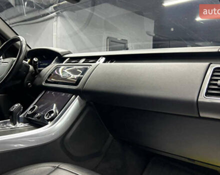 Белый Ленд Ровер Рендж Ровер Спорт, объемом двигателя 3 л и пробегом 207 тыс. км за 34700 $, фото 13 на Automoto.ua