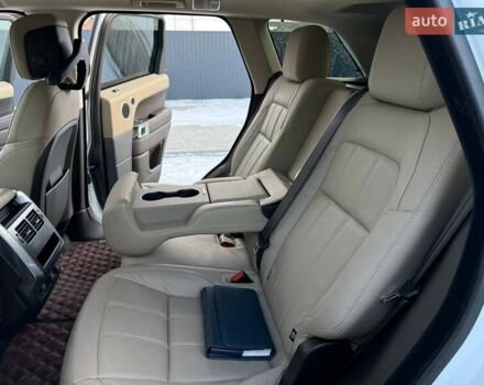 Білий Ленд Ровер Range Rover Sport, об'ємом двигуна 3 л та пробігом 142 тис. км за 34900 $, фото 37 на Automoto.ua
