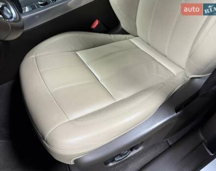 Білий Ленд Ровер Range Rover Sport, об'ємом двигуна 2 л та пробігом 76 тис. км за 45500 $, фото 42 на Automoto.ua