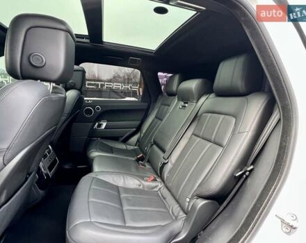 Білий Ленд Ровер Range Rover Sport, об'ємом двигуна 3 л та пробігом 179 тис. км за 34900 $, фото 29 на Automoto.ua