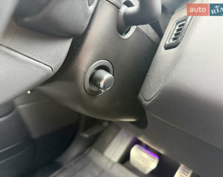 Білий Ленд Ровер Range Rover Sport, об'ємом двигуна 3 л та пробігом 96 тис. км за 37500 $, фото 41 на Automoto.ua