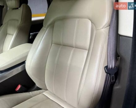 Білий Ленд Ровер Range Rover Sport, об'ємом двигуна 2 л та пробігом 76 тис. км за 45500 $, фото 43 на Automoto.ua