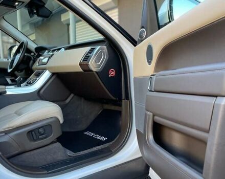 Білий Ленд Ровер Range Rover Sport, об'ємом двигуна 2 л та пробігом 52 тис. км за 67900 $, фото 50 на Automoto.ua