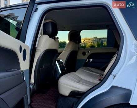 Білий Ленд Ровер Range Rover Sport, об'ємом двигуна 3 л та пробігом 144 тис. км за 32900 $, фото 23 на Automoto.ua
