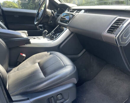 Білий Ленд Ровер Range Rover Sport, об'ємом двигуна 3 л та пробігом 130 тис. км за 35600 $, фото 32 на Automoto.ua