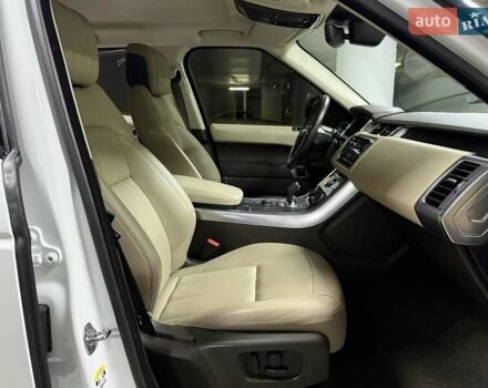 Білий Ленд Ровер Range Rover Sport, об'ємом двигуна 2 л та пробігом 76 тис. км за 45500 $, фото 77 на Automoto.ua