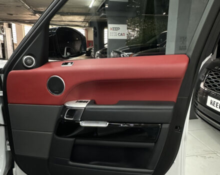 Білий Ленд Ровер Range Rover Sport, об'ємом двигуна 5 л та пробігом 73 тис. км за 64000 $, фото 32 на Automoto.ua