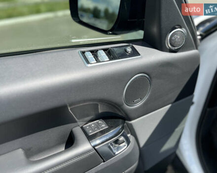 Белый Ленд Ровер Рендж Ровер Спорт, объемом двигателя 3 л и пробегом 106 тыс. км за 39900 $, фото 28 на Automoto.ua