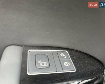 Білий Ленд Ровер Range Rover Sport, об'ємом двигуна 3 л та пробігом 96 тис. км за 37500 $, фото 84 на Automoto.ua