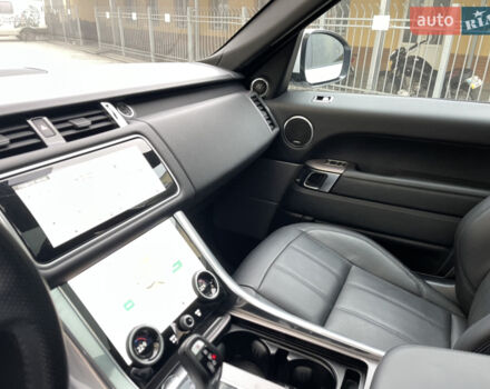 Білий Ленд Ровер Range Rover Sport, об'ємом двигуна 3 л та пробігом 78 тис. км за 62000 $, фото 24 на Automoto.ua