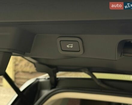 Білий Ленд Ровер Range Rover Sport, об'ємом двигуна 2 л та пробігом 133 тис. км за 37500 $, фото 15 на Automoto.ua