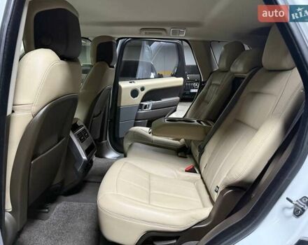 Білий Ленд Ровер Range Rover Sport, об'ємом двигуна 2 л та пробігом 76 тис. км за 45500 $, фото 52 на Automoto.ua