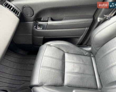 Білий Ленд Ровер Range Rover Sport, об'ємом двигуна 3 л та пробігом 96 тис. км за 37500 $, фото 26 на Automoto.ua