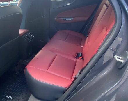 Білий Ленд Ровер Range Rover Sport, об'ємом двигуна 2 л та пробігом 180 тис. км за 34900 $, фото 13 на Automoto.ua