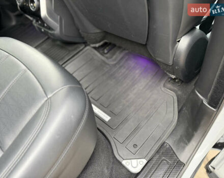 Білий Ленд Ровер Range Rover Sport, об'ємом двигуна 3 л та пробігом 96 тис. км за 37500 $, фото 58 на Automoto.ua