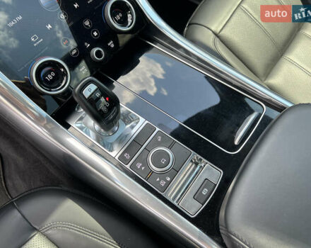 Белый Ленд Ровер Рендж Ровер Спорт, объемом двигателя 3 л и пробегом 106 тыс. км за 39900 $, фото 33 на Automoto.ua